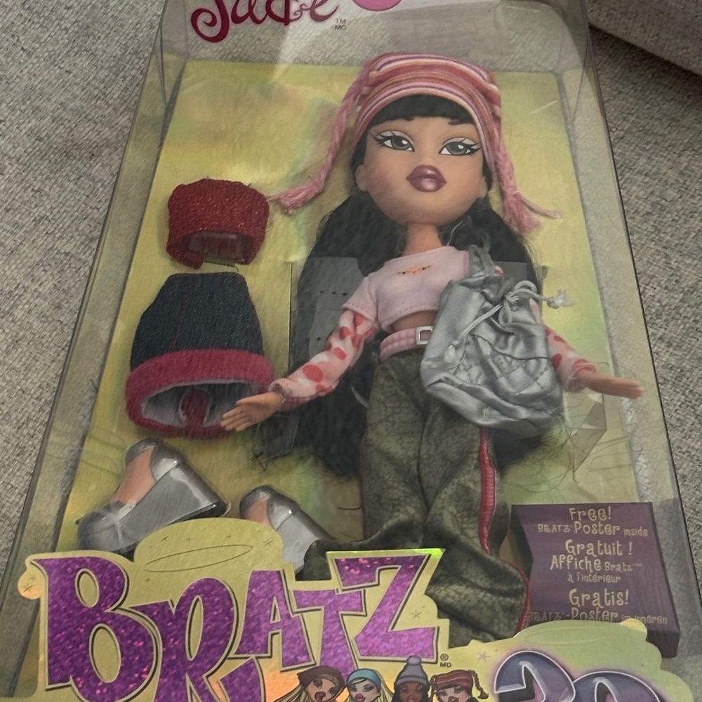 Bratz 20 Yearz Special Anniversary Fashion Doll Jade with Acessories